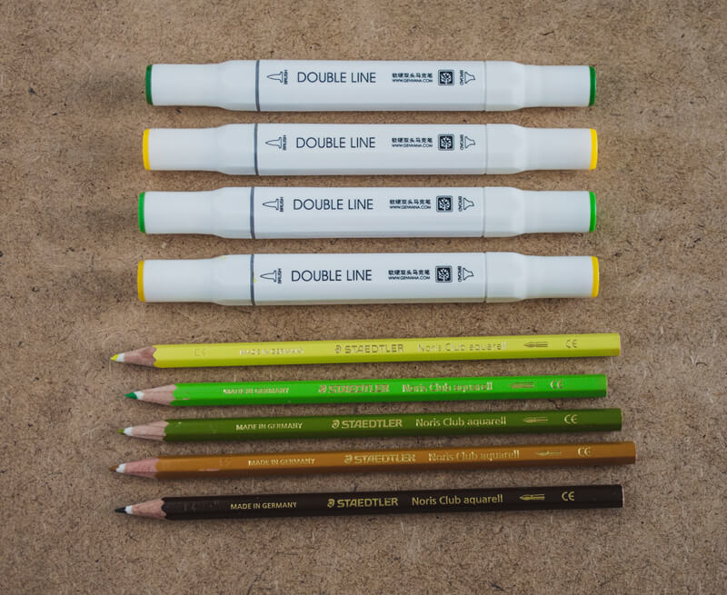 马克笔和彩色铅笔用于这幅画